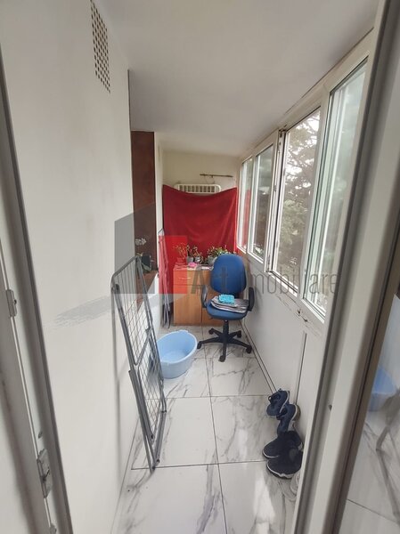 Piata Sudului, Secuilor, vanzare apartament 3 camere.
